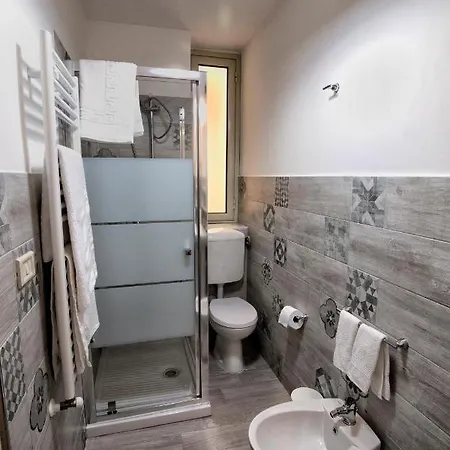 Couette-café Garden House: And For Holidays 2*