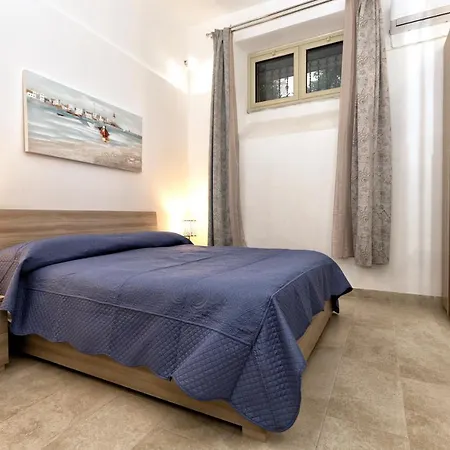Garden House: And For Holidays 2* Palerme