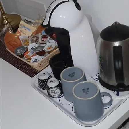 Couette-café Garden House: And For Holidays 2*