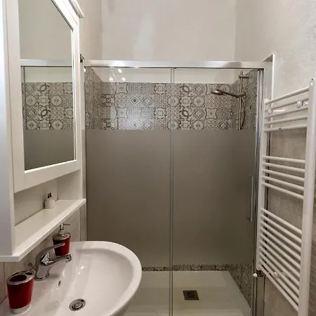 Bed and Breakfast Garden House: And For Holidays Παλέρμο