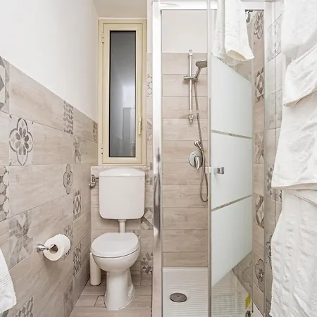 Garden House: And For Holidays Bed and Breakfast Παλέρμο