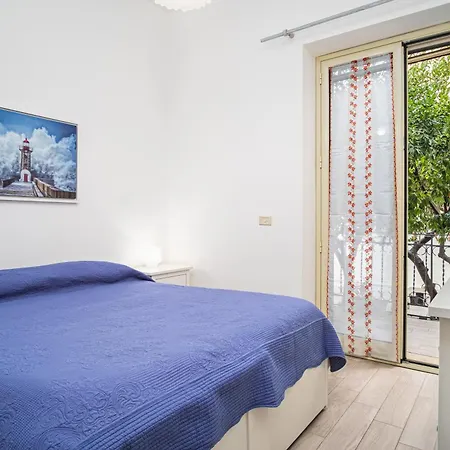 Bed and Breakfast Garden House: And For Holidays 2*