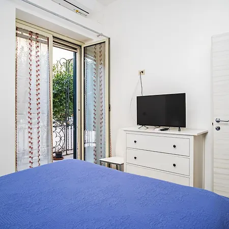 Bed and Breakfast Garden House: And For Holidays 2*