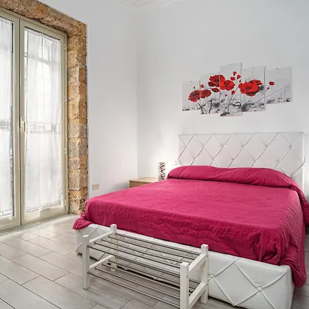 Garden House: And For Holidays Bed and Breakfast